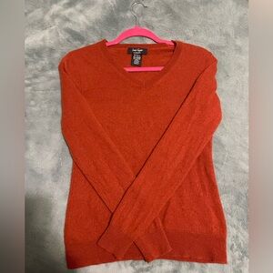 100% cashmere sweater from Lord and Taylor in size Medium. Wore only 1-2x